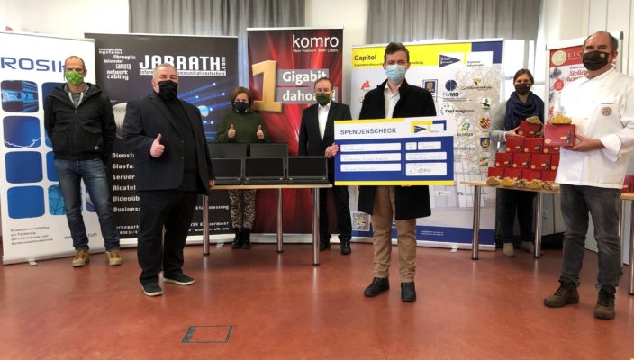 Digitale Geschenke Und 100 Feine Stollen Fur Die Kinder Echo Rosenheimecho Rosenheim Wochenzeitung Fur Stadt Und Landkreis Rosenheim