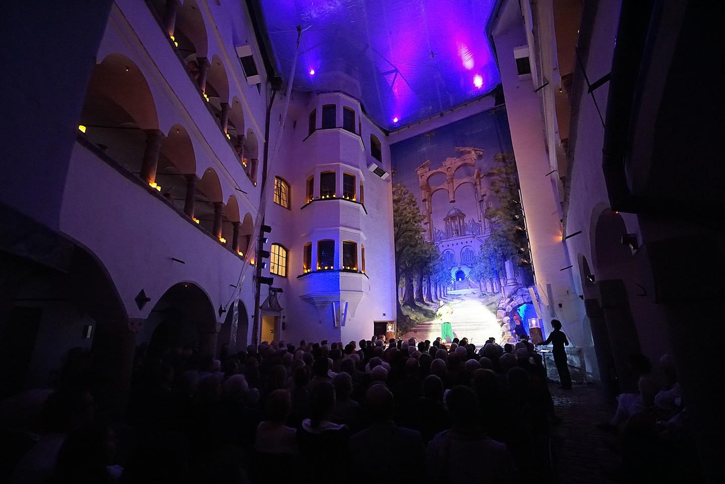 Bekannte Gesichter und große Oper