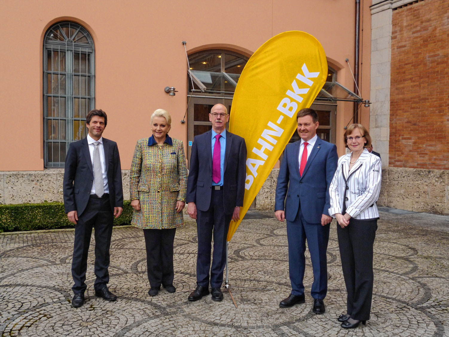 Großer Bahnhof für Fahrt in den Ruhestandecho