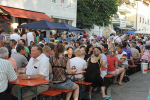 Endlich wieder feiern in Bad Endorf! Endlich wieder feiern in Bad Endorf!