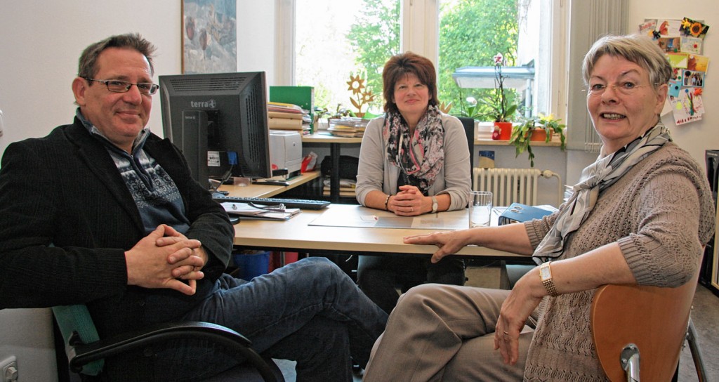 Setzen sich für die Verbesserung der Lebenssituation alter Menschen ein: Thomas Waldvogel, Leiter des Arbeitskreises „Pflege“, mit Dagmar Pawelka und der „Pro Senioren“-Vorsitzenden Inge Ilgenfritz (von links).